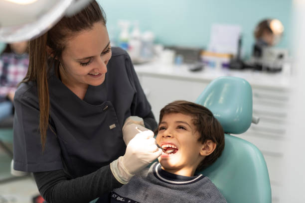 Best Emergency Dental Care for Broken or Chipped Teeth in Greens Farms, CT